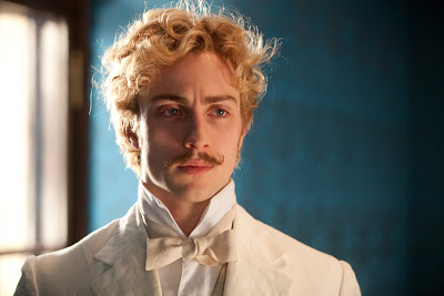 Count Vronskii (Aaron Taylor Johnson) di Anna Karenina (2012). ©Working Titles Film | StudioCanal