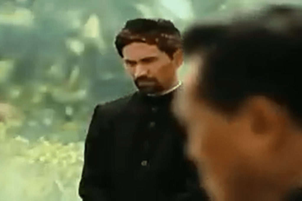 Mr. RM. Rahardjo Soetardjo (Alex Komang) di film Ca-Bau-Kan ©2002 Kalyana Shira Films