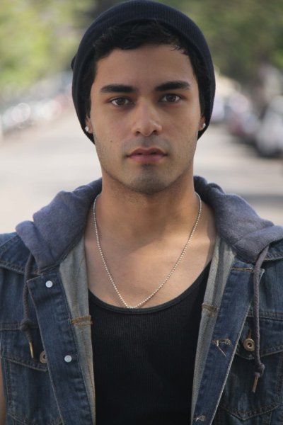 Gabriel Chavarria sebagai Luis Fuentes. Photo credit: Gopixpic.com