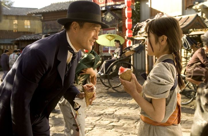 Ketua Iwamura Ken dan Chiyo (Sayuri kecil) di Memoirs of a Geisha. Photo credit: Columbia Pictures