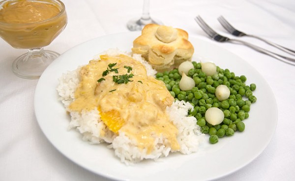 Ayam saus jeruk ala Capitol. Photo credit: Fictionalfood.net