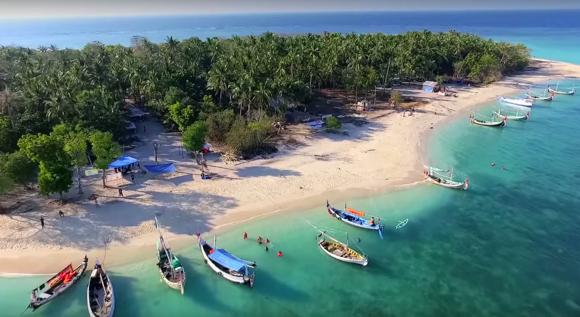 Gili Labak, Sumenep, Madura. ilustrasi daging sapi. © Sangsakacreative.com/Surya Aditama