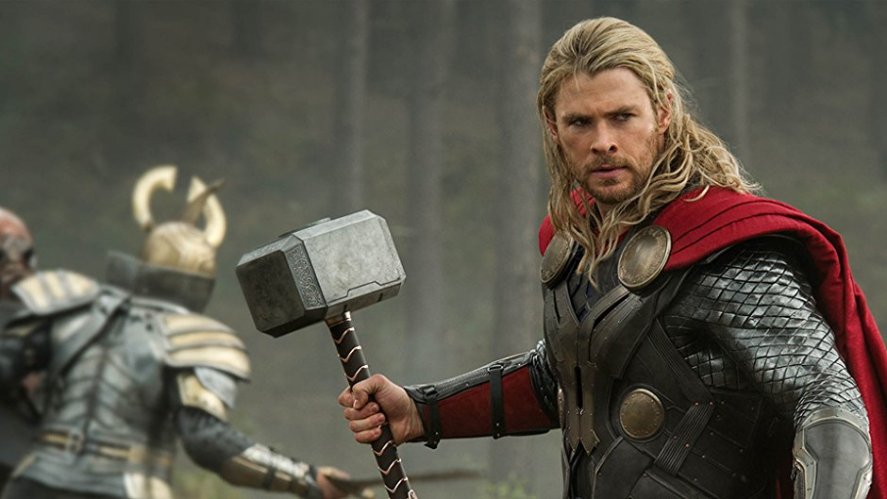 Thor versi Marvel Cinematic Universe. Photo credit: Disney/Amazon