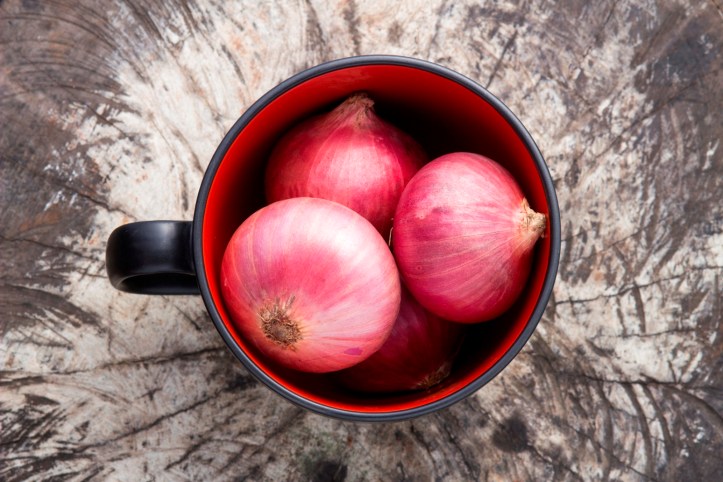 Ilustrasi bawang merah. Photo credit: iStock