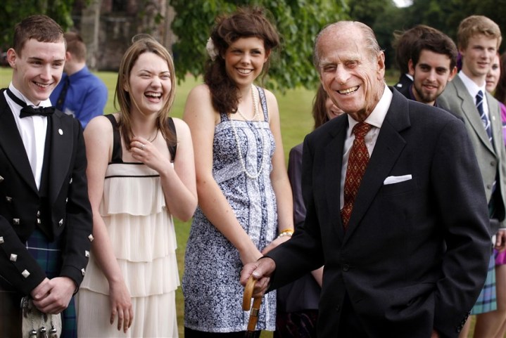 Pangeran Philip di upacara penerimaan The Duke of Edinburgh Gold Award (2010). Photo credit: WPA Pool/Getty Images