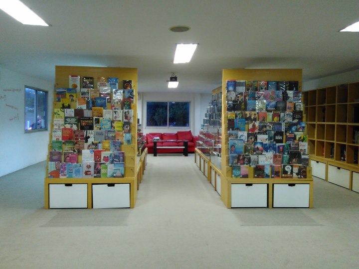 Penampakan ruang baca. Photo credit: Koleksi Pribadi