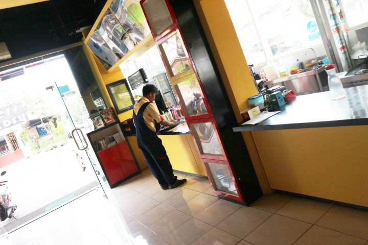 HD'R Comic Cafe. Photo: Tantri Setyorini