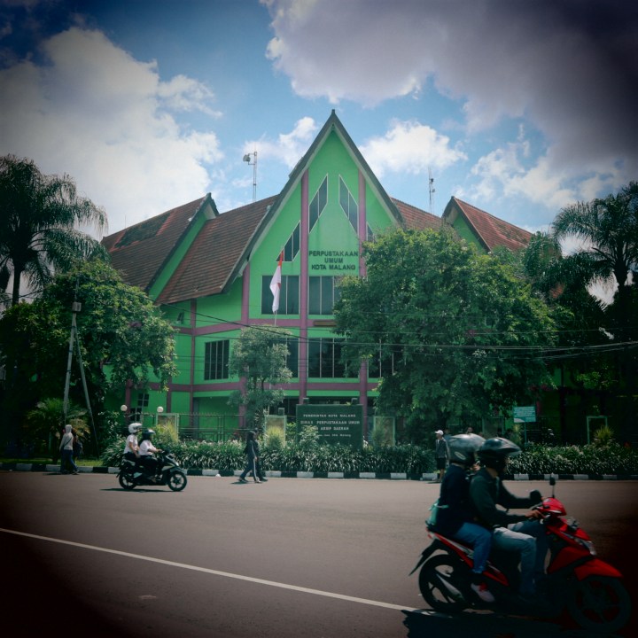 Perpustakaan Umum & Arsip Kota Malang. Photo: Tantri Setyorini