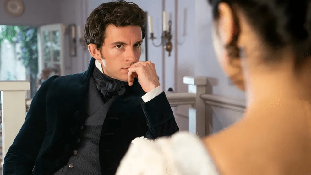 Jonathan Bailey sebagai Lord Anthony Bridgerton, Viscount Bridgerton di Bridgerton © dok. Netflix/Bridgerton