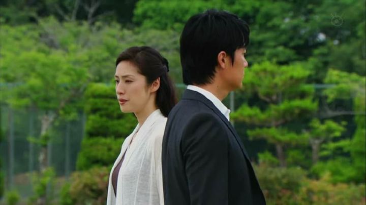 Ayane Mashiba (Yuki Amami) dan Manabu Yukawa (Masaharu Fukuyama) di Galileo © Fuji TV | Toho