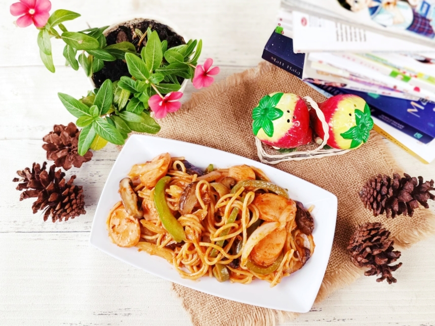 spaghetti Napolitan ala Papa & Daddy's Homecooking ©2022 dok. pribadi/Tantri Setyorini