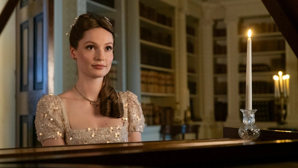 Hannah Dodd sebagai Francesca Bridgerton Claudia Jessie sebagai Eloise Bridgerton di serial Netflix, Bridgerton © dok. Netflix/Bridgerton