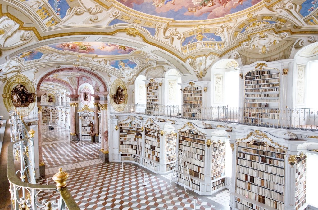 Admont Abbey Library, Austria © Wikimedia Commons/Jorge Royan