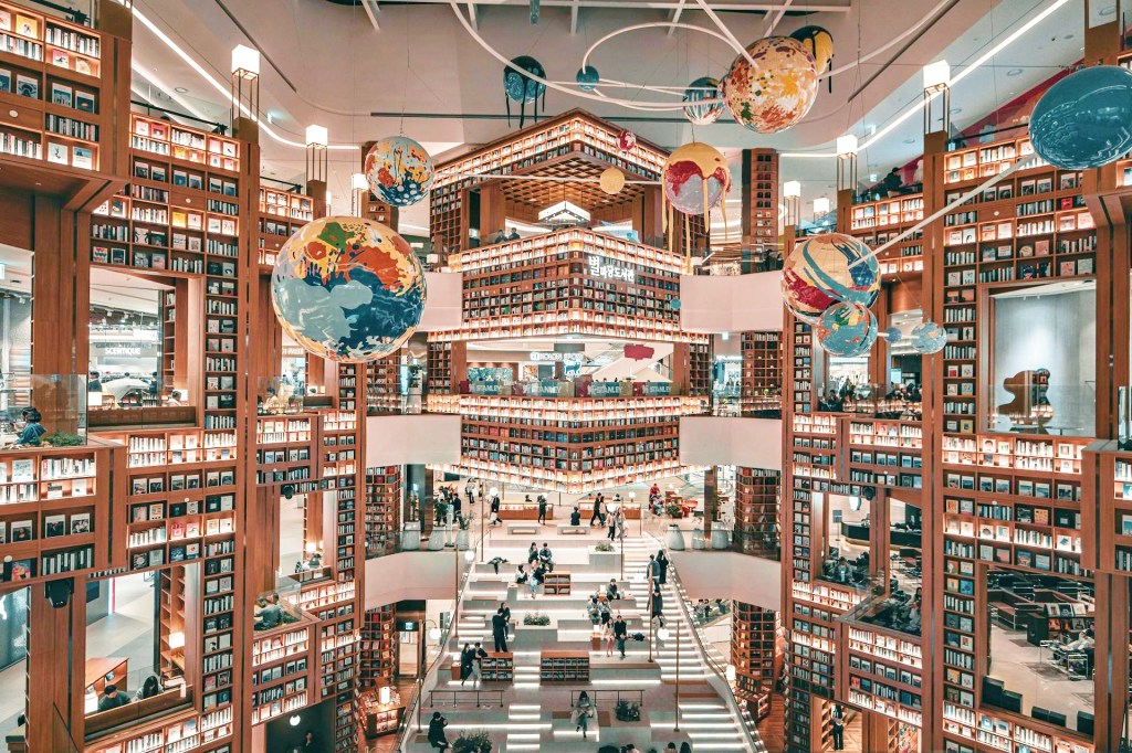 Starfield Library, Korea Selatan © Pexels.com/
Ehsan Haque