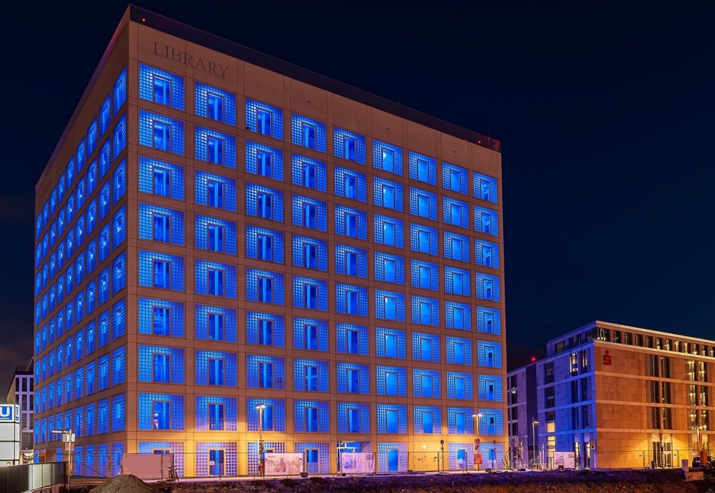 Stadtbibliothek Stuttgart © Wikimedia Commons/Pjt56