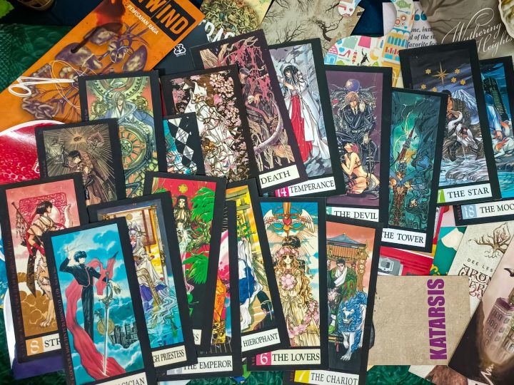 bookmark dari komik X karya Clamp © dok. The Stupid Bookworm